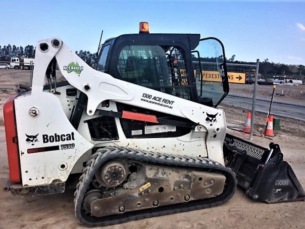 4 in 1 bucket on Skid Steer